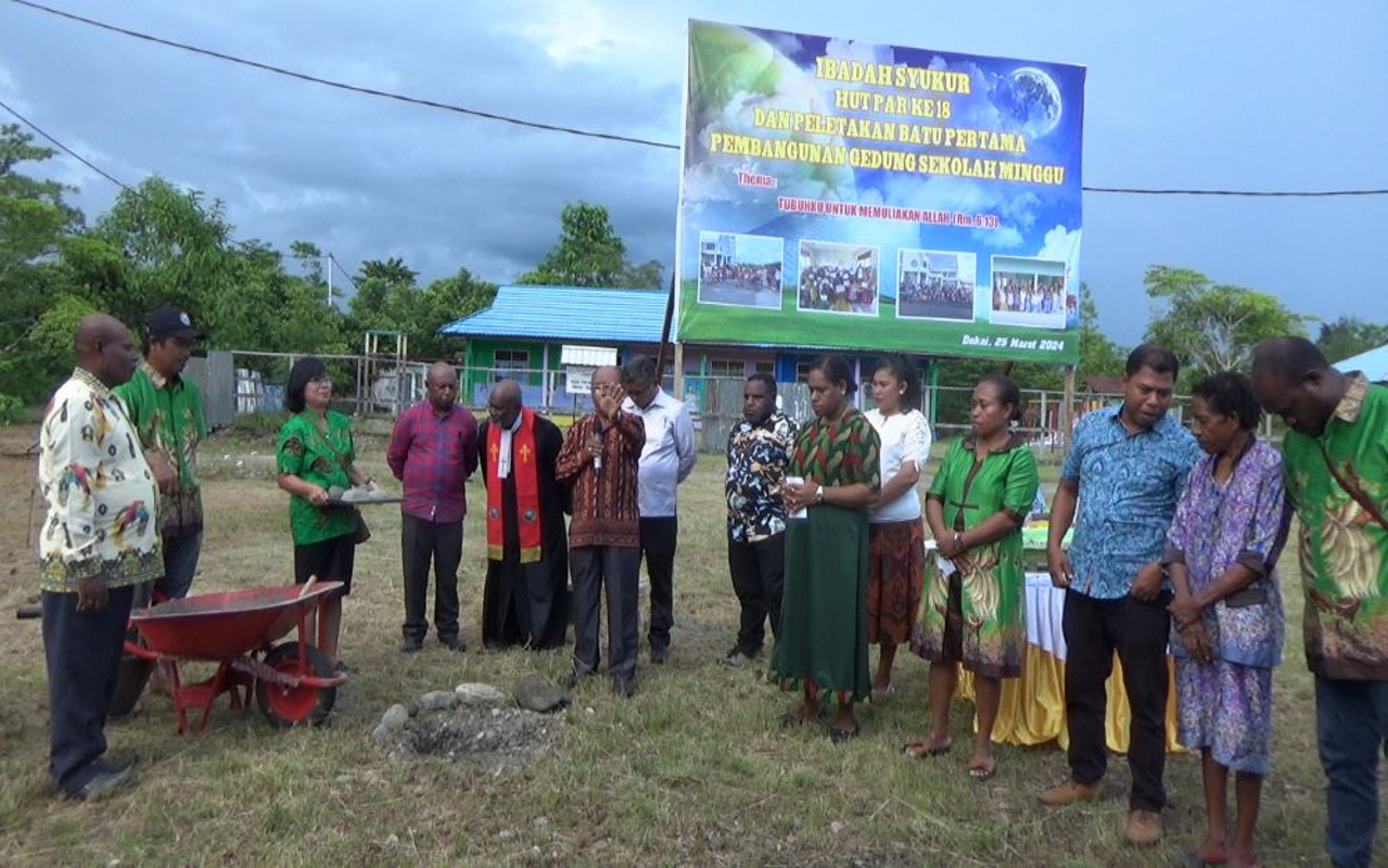 PELETAKAN BATU PERTAMA PEMBANGUNAN GEDUNG SEKOLAH MINGGU GKI METANOIA DEKAI